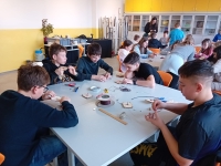 Úžasné divadlo fyziky v 6. třídách