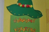 Klobouková diskotéka