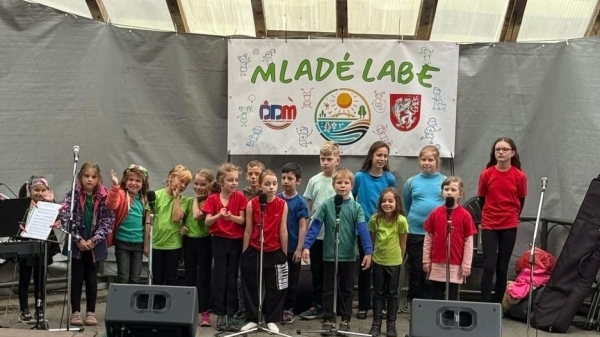 Pěvecký sbor Březinky na Mladém Labi