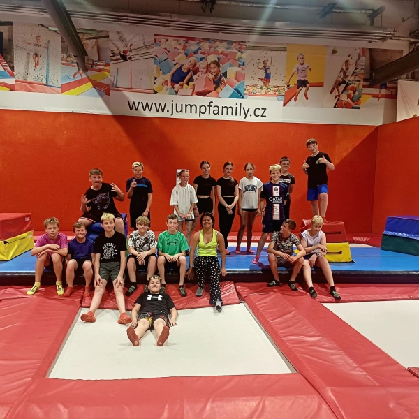 6. B Jump Aréna